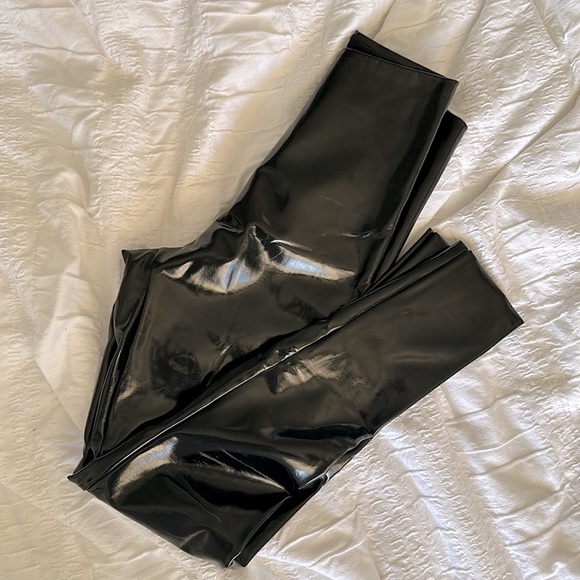 Commando Perfect Control Patent Leather Legging - Picture 3 of 6